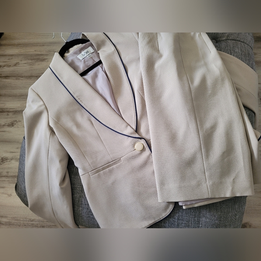 LeSuit Blazer and Skirt tan with navy Blue size 10 - Picture 14 of 16